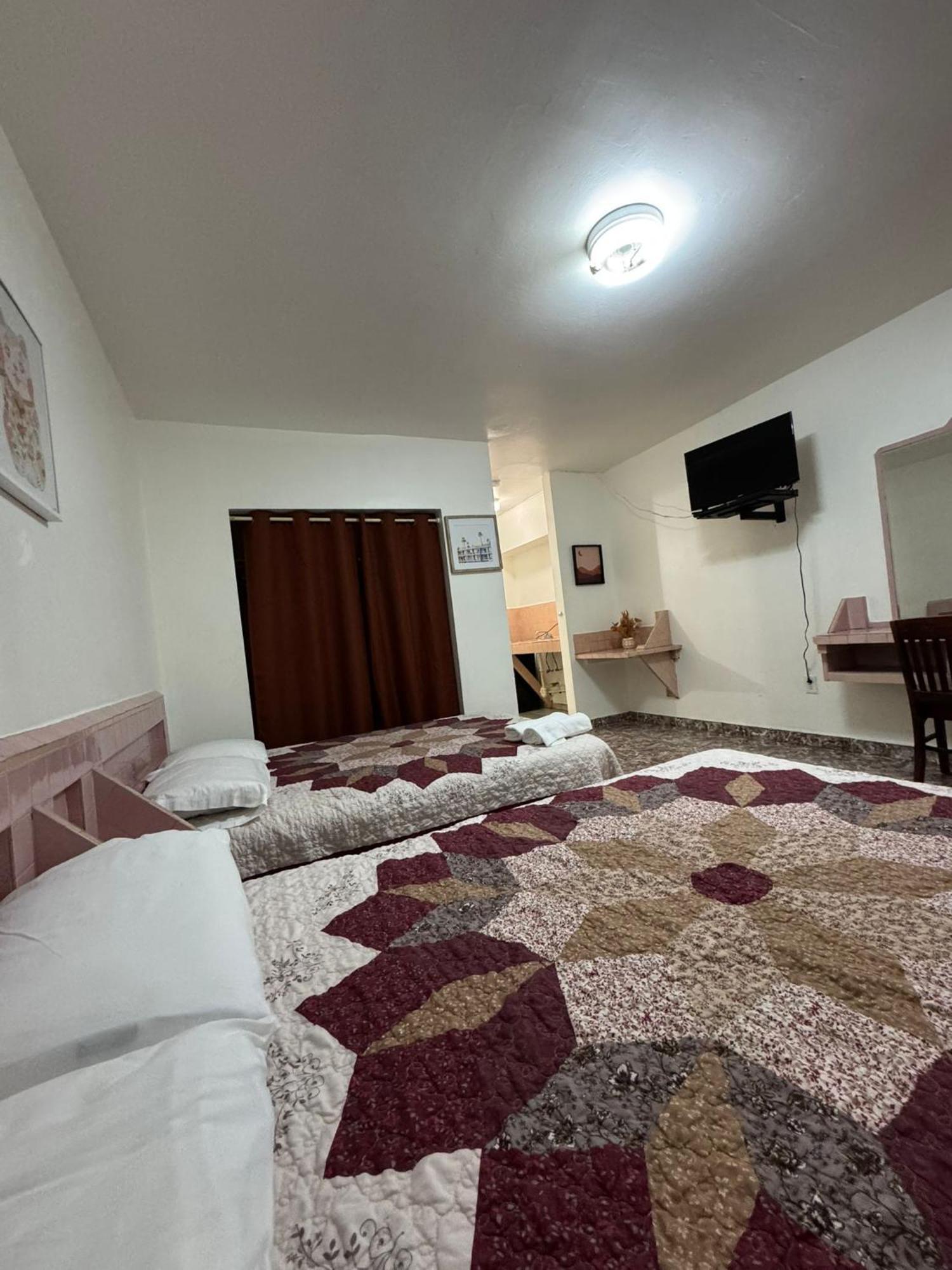 Hotel Rainbow - Miami - Little Havanna Bagian luar foto