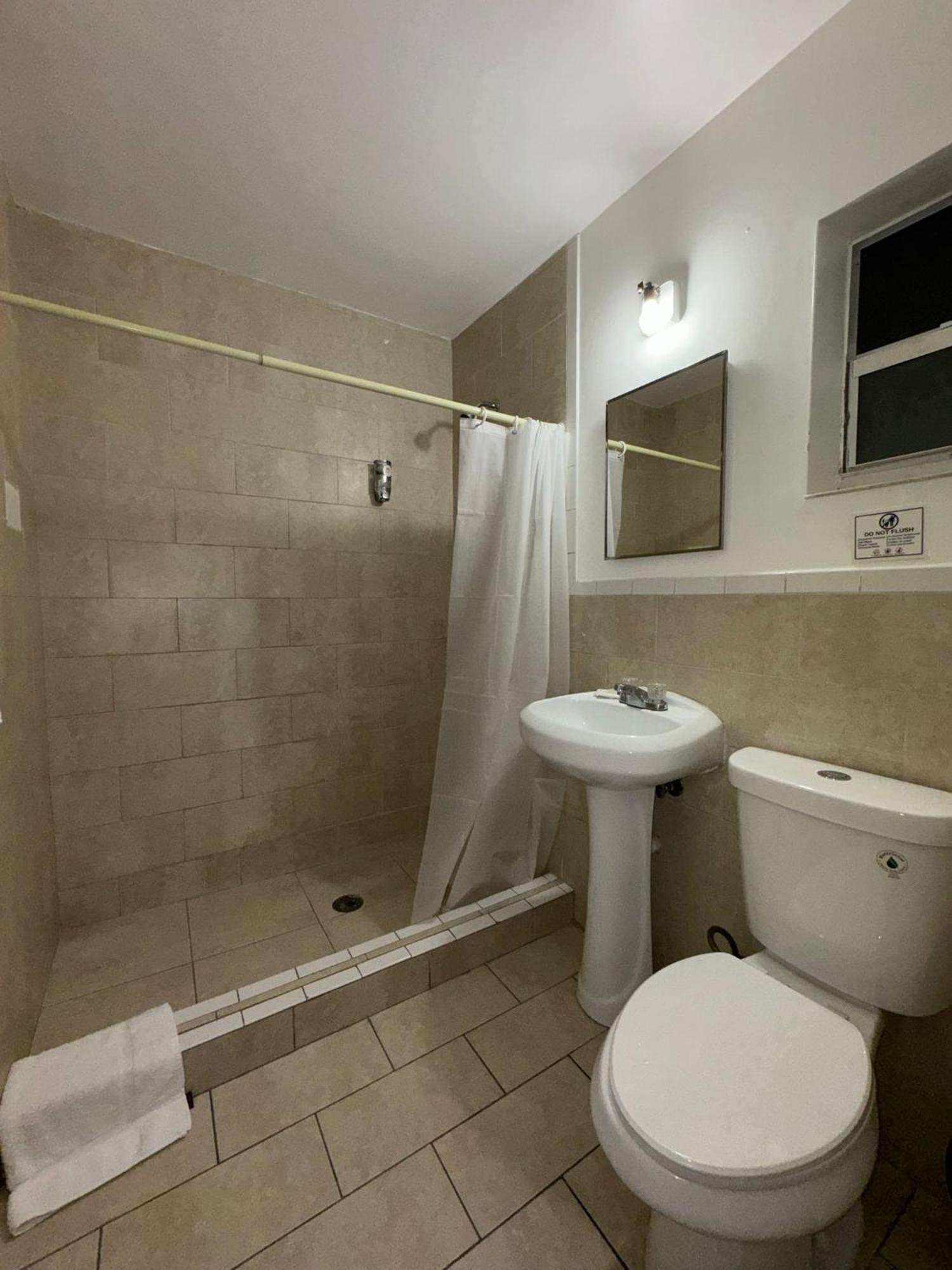 Hotel Rainbow - Miami - Little Havanna Bagian luar foto
