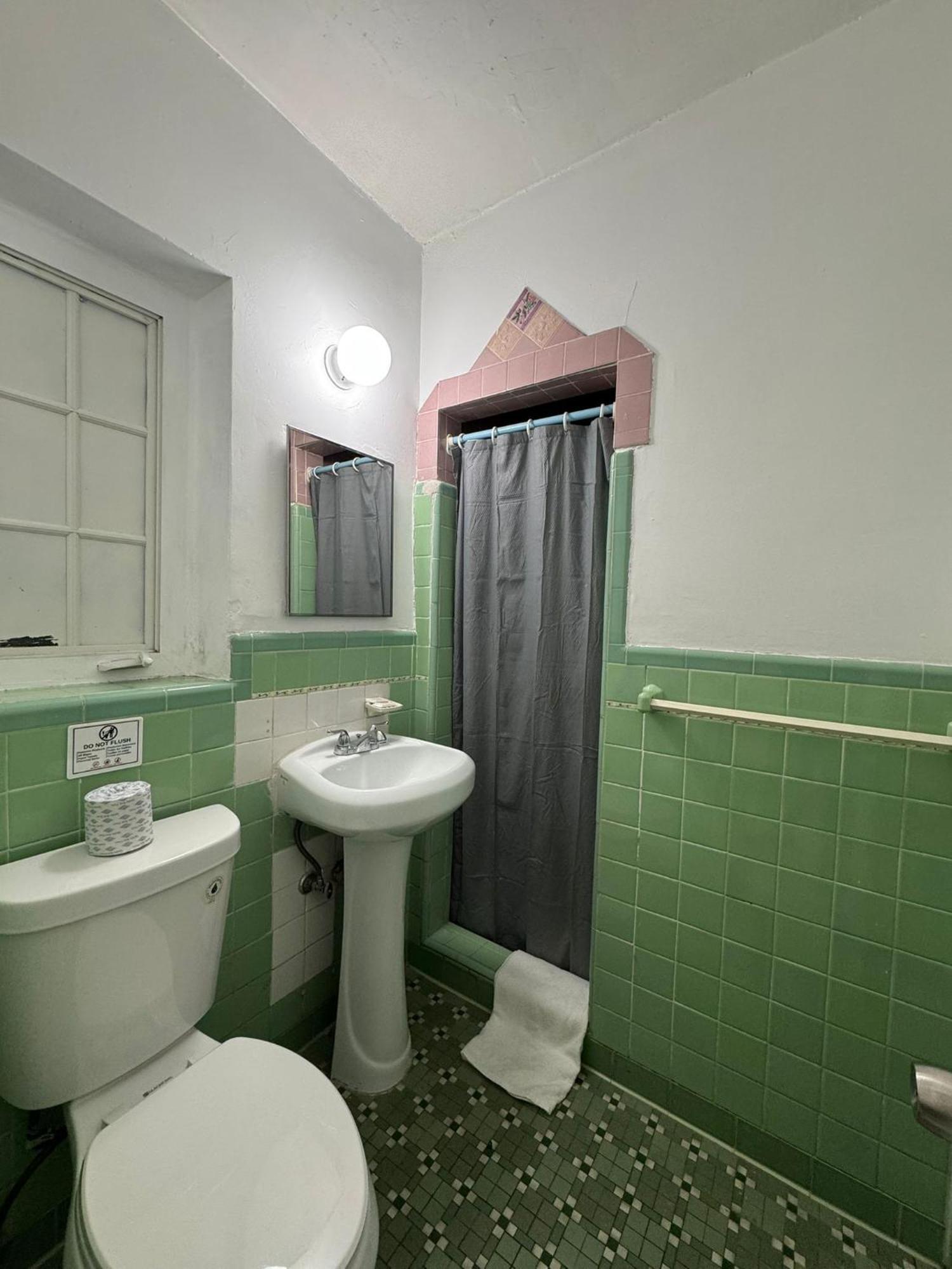 Hotel Rainbow - Miami - Little Havanna Bagian luar foto
