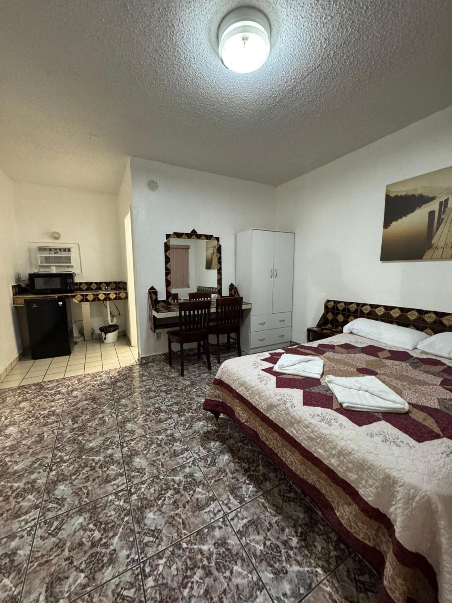 Hotel Rainbow - Miami - Little Havanna Bagian luar foto